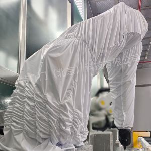 机器人防静电防护服在汽车与电子领域的应用