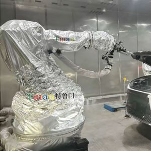 高低温实验室里，机器人环境仓防护服藏着哪些秘密？