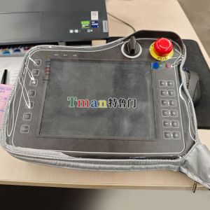 机器人示教器保护罩发挥着怎样的作用