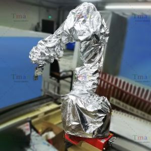 机器人阻燃防护服:金属切割作业的安全屏障